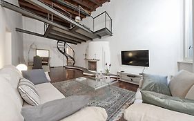 Antique-Modern Flat By Navona Square